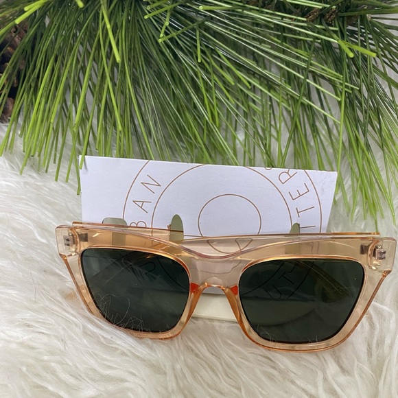 Urban Outfitters Accessories - NEW Urban Outfitters Sunglasses